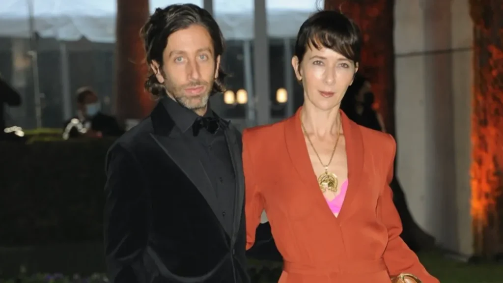 Simon Helberg Wife, Age, Height, Weight, Net Worth, Career, And More